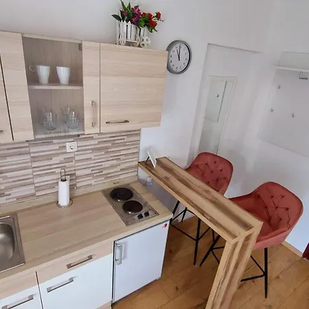 Studio Apartment 'Dream'-2
