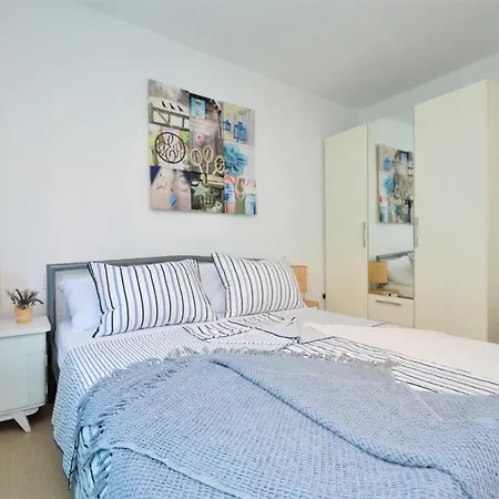 Apartment Vinea-Parking Included-2