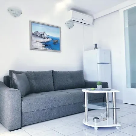 Beach Apartments Tina-3