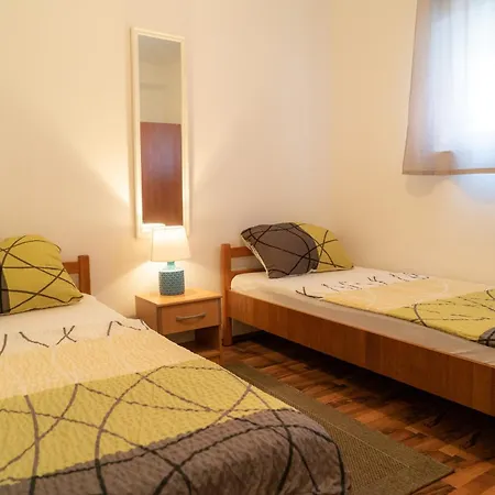 Apartments Zubcic-2