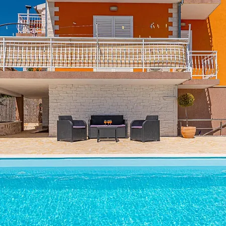 Two-Bedroom Apartment In Sibenik-2