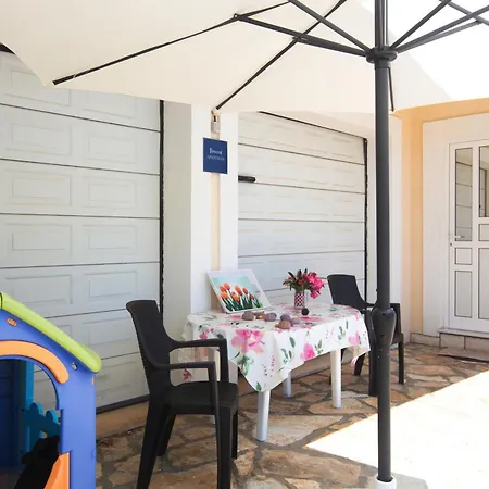 Apartment Brodarica 15270B-2