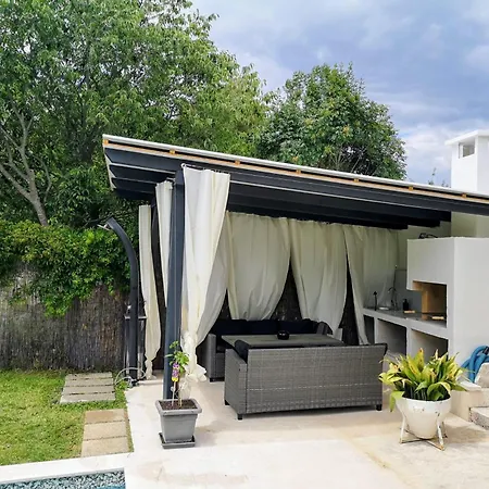 Luxury Apartment With Private Heated Pool-2