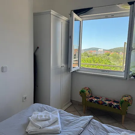 Vera Apartment 1-2