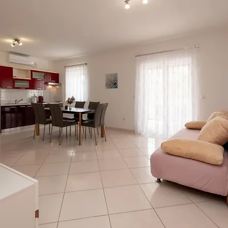 Apartments Maric-3