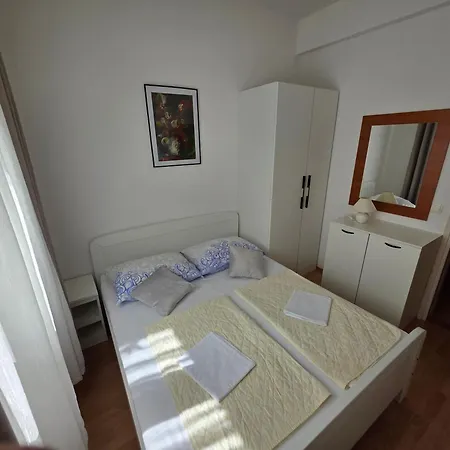 Apartments Suri-3
