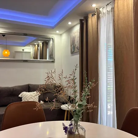 Luxury Apartman Nr-2