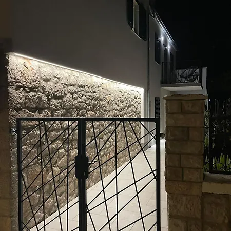 Tisno Central Apartments-2