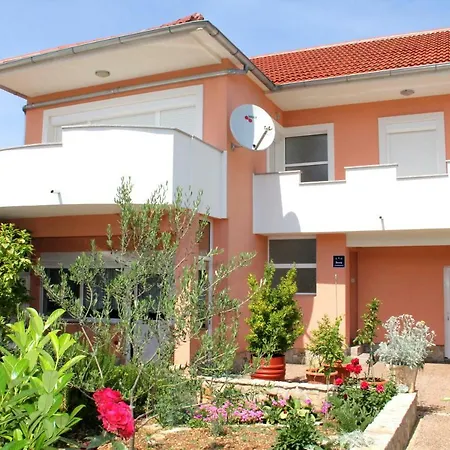 Apartment Bura-3