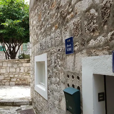 Micro Rooms-3