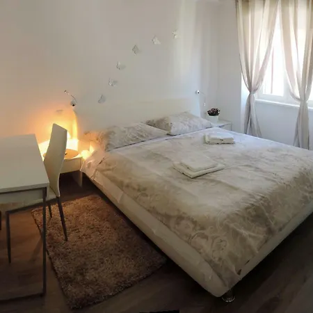 Apartment & Room Ivan-2