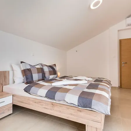 Croatica Suites Podsolarsko-2