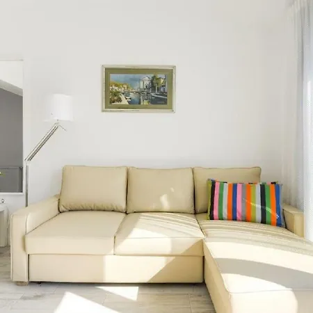 Apartments Villa Pina-3