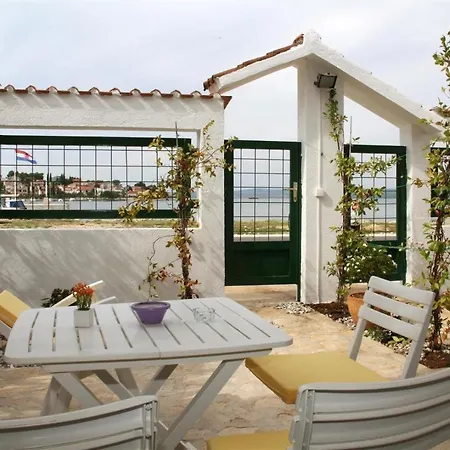 Apartments Ton - 30 M From Sea-3