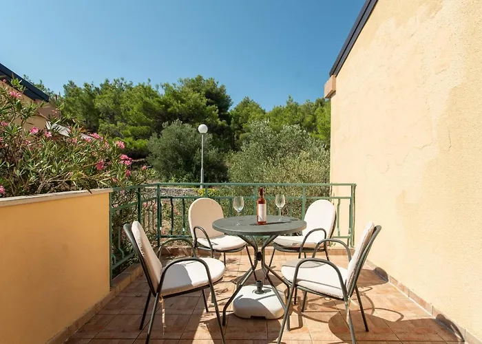 The Garden Resort Tisno