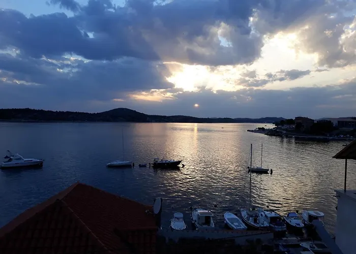 Apartment Jela Sibenik