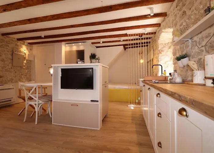 Old Sibenik Cozy Design Apartment