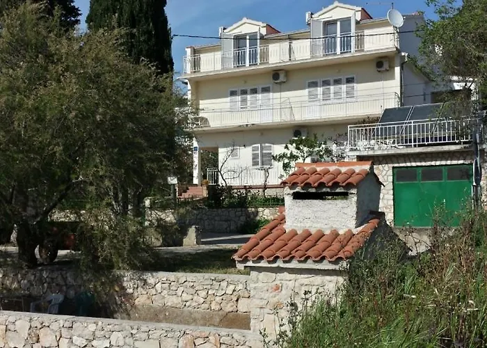 Apartment In Tisno With Sea View, Balcony, Air Conditioning, Wifi