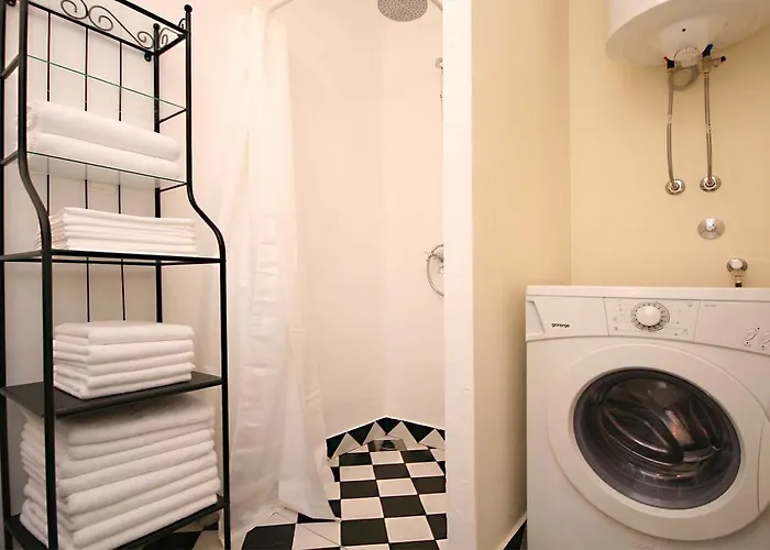 Apartment Sv. Mihovil Šibenik acceptant les animaux