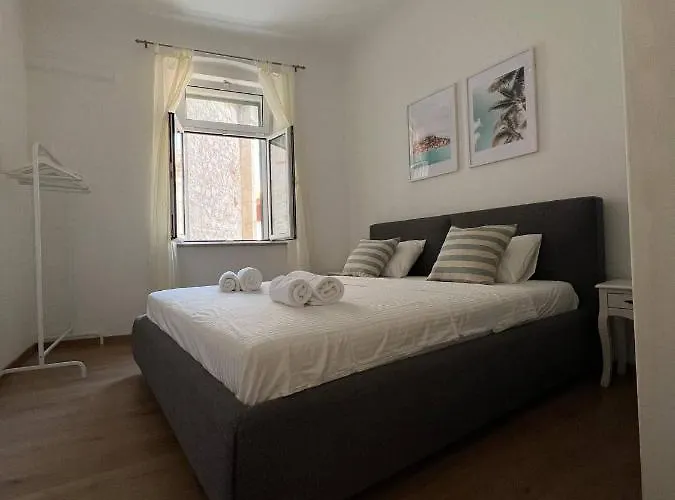 Amfora Apartment - Charming And Spacious Šibenik