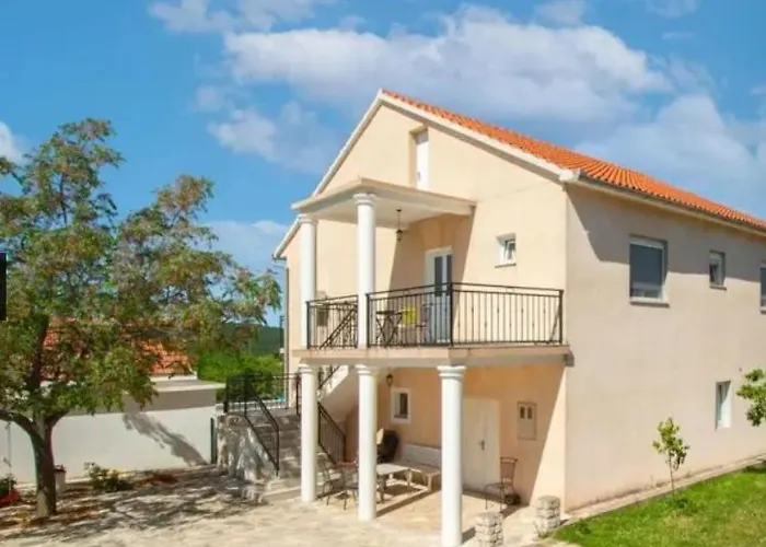 Pet friendly Apartment Joy III Sibenik