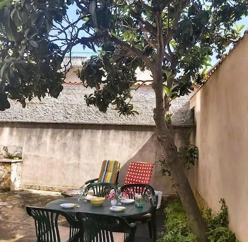 Charming Unique Stone House Varos Šibenik