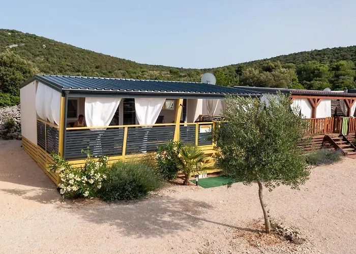Haustierfreundliches Beachhouse Smiley Tisno