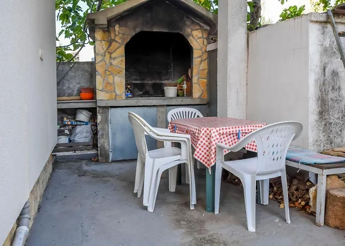 Apartments Karleusa Rogoznica 