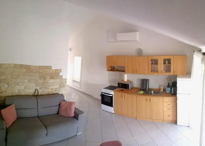 Appartement Juras 2 Šibenik acceptant les animaux