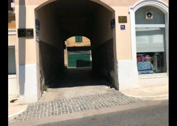 Huisdiervriedelijke Shabby Chic Apartments Šibenik