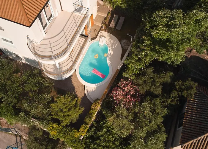 Luxurious City Retreat With Pool Sibenik