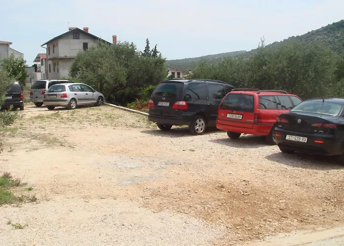 Apartments Edita Rogoznica 