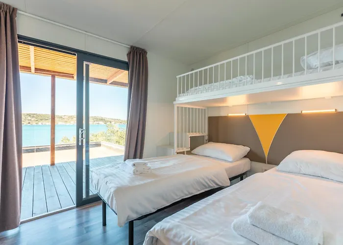 Strandhotels in Tisno