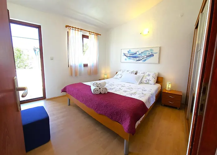 Apartment Anita Rogoznica 