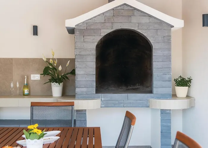 Pet Friendly Home In Sibenik With Wifi