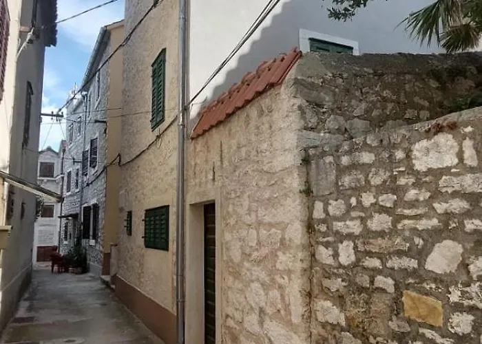 Huisdiervriedelijke Torriano Holiday House Šibenik