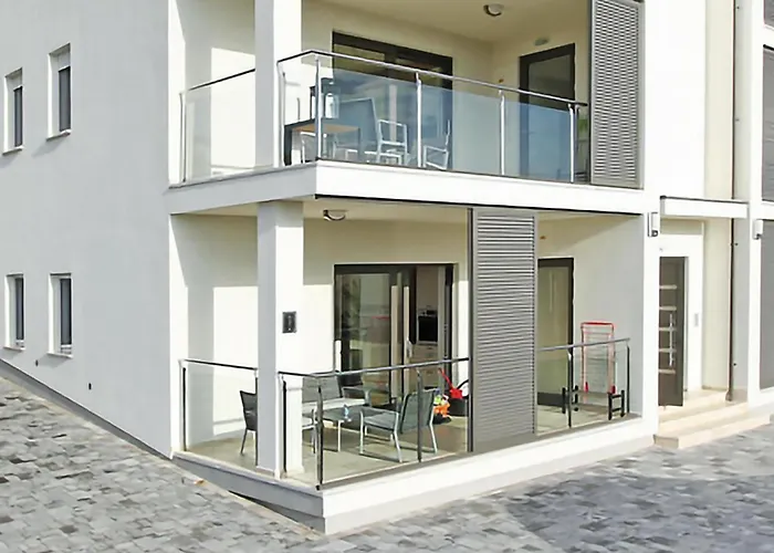 Pet friendly 2 Bedroom Lovely Apartment In Sibenik