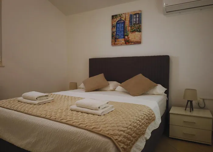 Apartments Villa Marina Rogoznica 