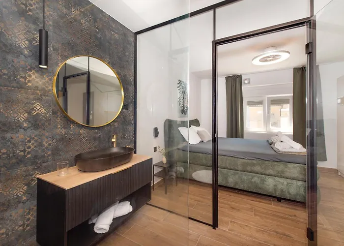 Boutique Ferienwohnung Pool Me Up! Šibenik