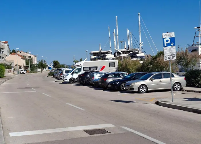 Pet friendly Nautica-Free Parking Apartment Sibenik