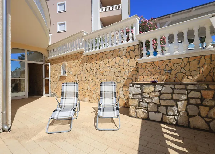 Family Friendly Seaside Apartments Brodarica, Sibenik - 15270