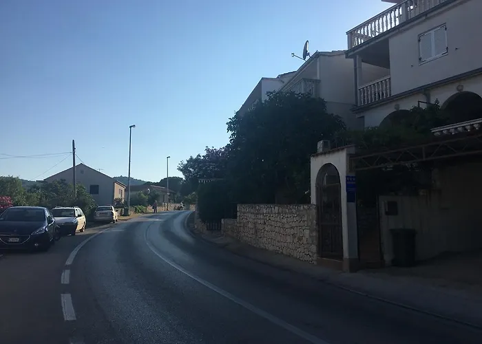 Apartments Kulic Tisno