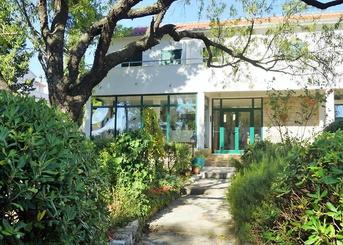 Hotels in Pirovac