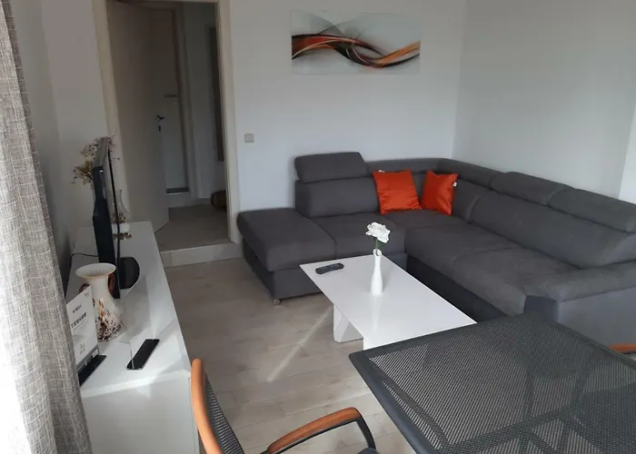 Haustierfreundliches Lanelu Apartman Rogoznica 