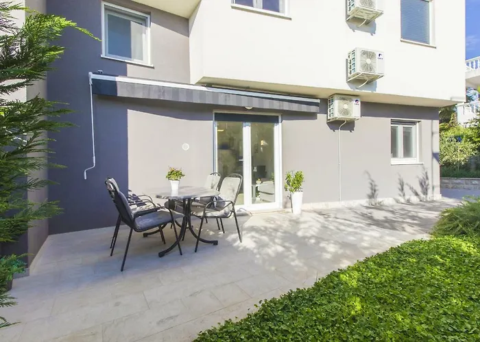 Apartments Luka Vodice