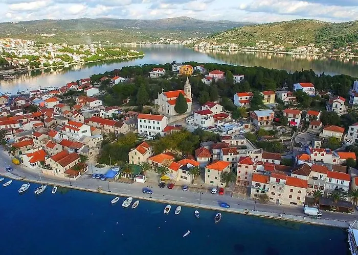 Blue Sky Apartments Rogoznica 