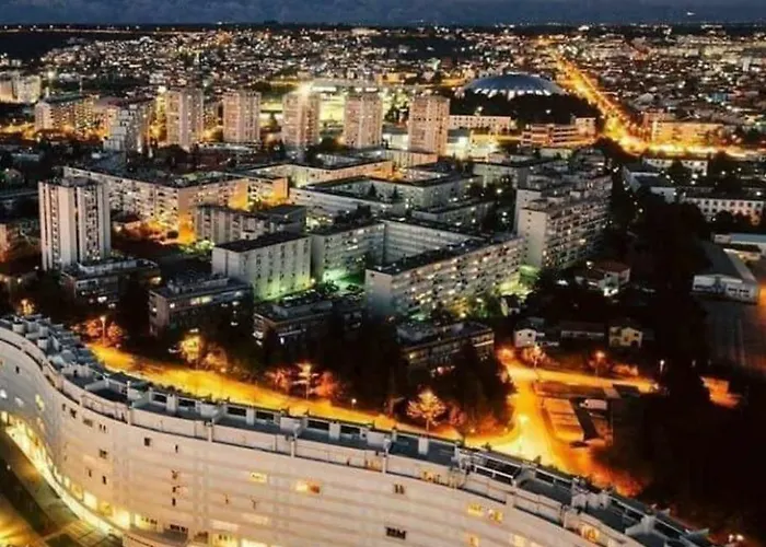 Hotels nahe Flughafen Flughafen Zadar Airport (ZAD), Šibenik