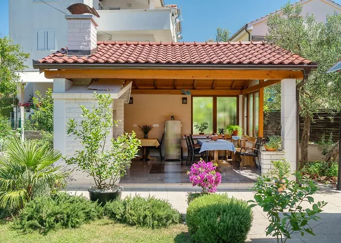 Haustierfreundliches Iva Apartmani Vodice
