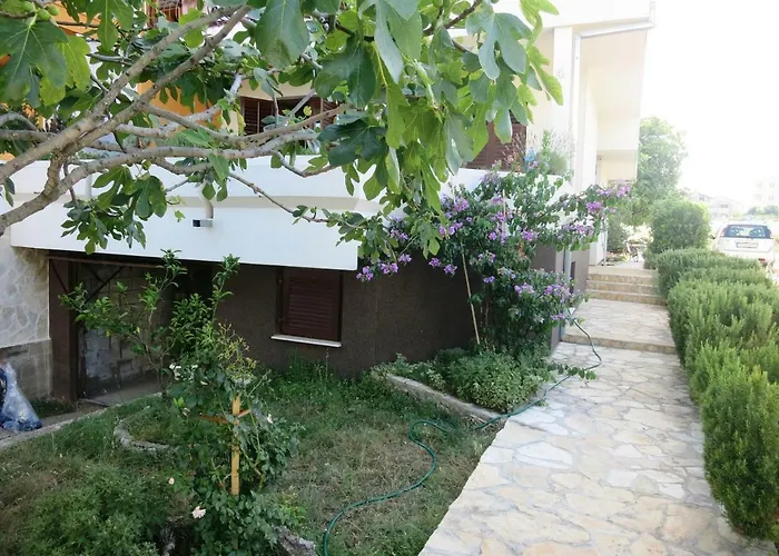 Apartments Delibasic Rogoznica 