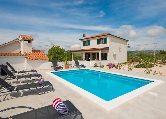 Haustierfreundliches Villa Sunshine Rogoznica 